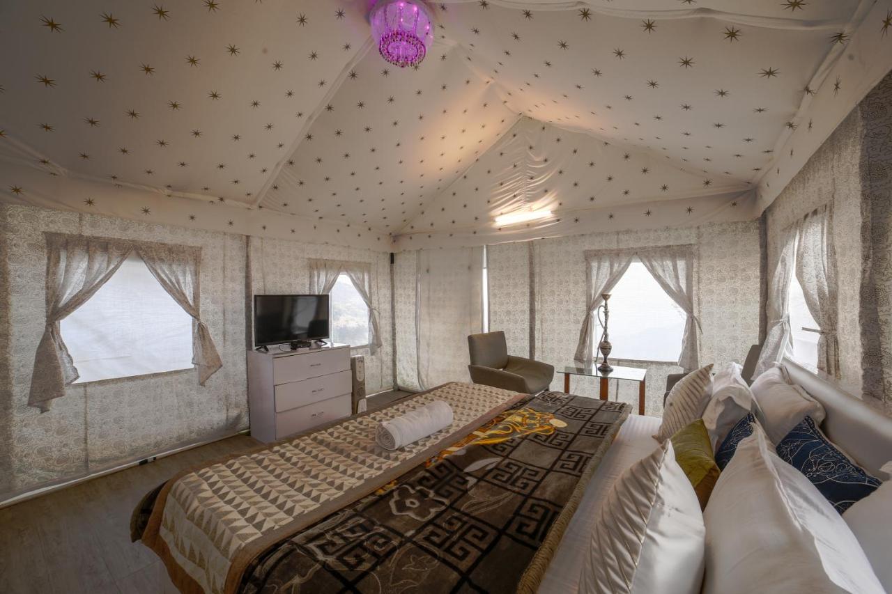 Dawn N Dusk Glamping Tents With Quintessential Valley View Bed and Breakfast Chail Εξωτερικό φωτογραφία